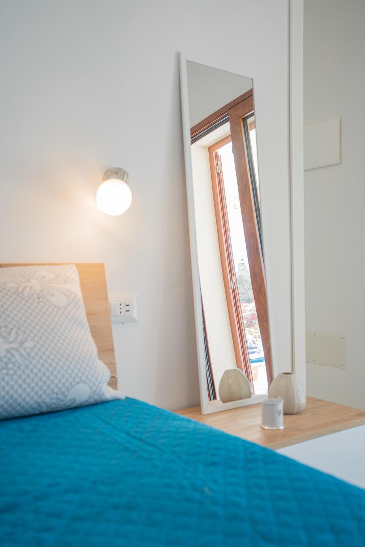 Ambra Holiday Rooms - Rooms & Beach San Teodoro  Εξωτερικό φωτογραφία